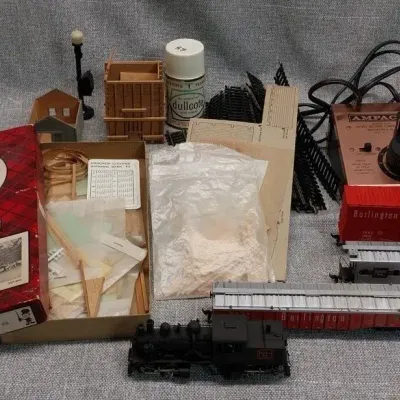 HO Scale Train & Coaling Station Kit 