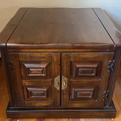 Vintage Pine Square End Table