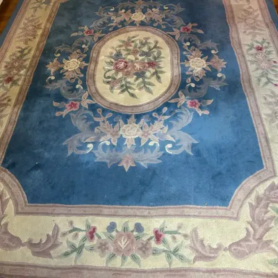 8’x10.5’ Floral Rug