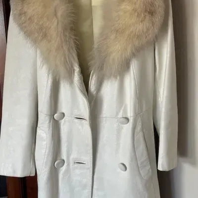 Vintage 70’s White Women’s Leather Jacket 
