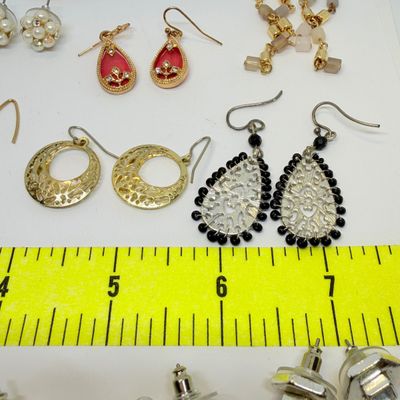50 Pairs Earrings + Big Lot Assorted Stone & Glass Beads Jewelry Charms