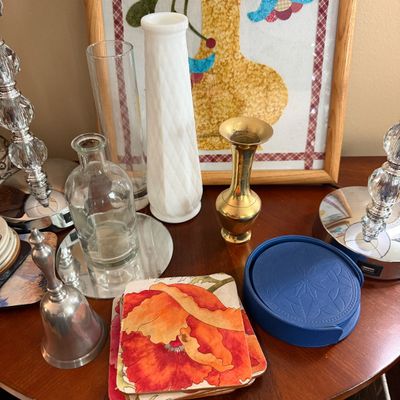 Big Lot Decorative Housewares - Lamps, Art, Baskets etc.