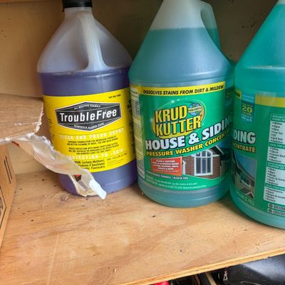 Lot: Automotive & Outdoor Equipment Fluids, Oils & Cleaners – Motorcraft, Valvoline, Pennzoil, Krud Kutter & More