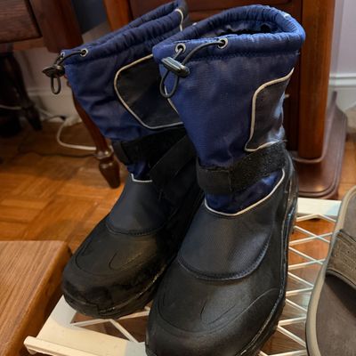 Mens Land's End Boots, Teva Sandals, Shoe Shine Kit, Plastic Shoe Shelf