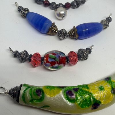 Big Costume Jewelry Lot - Necklaces, Pendants, Brooches & More!
