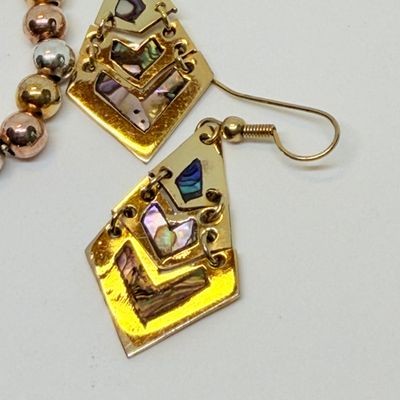 Adjustable Tri-Tone Beaded Bracelet & Stamped Inlay Earrings
