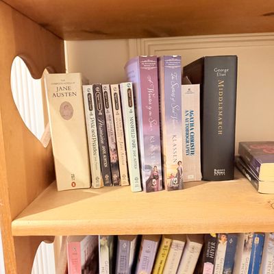Decorative Wooden 5 Shelves Bookshelf w Books