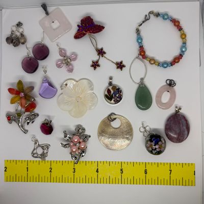Big Costume Jewelry Lot - Necklaces, Pendants, Brooches & More!