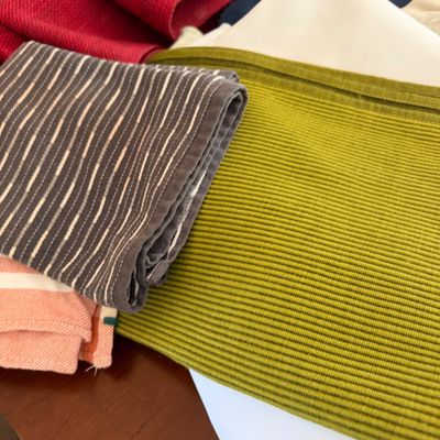 Lot Miscellaneous Dinnerware Linens