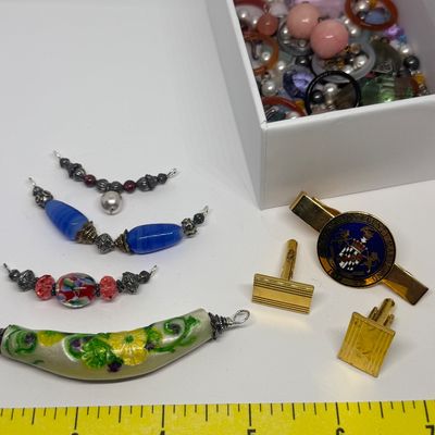 Big Costume Jewelry Lot - Necklaces, Pendants, Brooches & More!