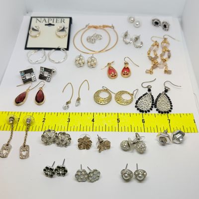 50 Pairs Earrings + Big Lot Assorted Stone & Glass Beads Jewelry Charms