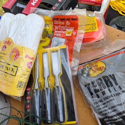 Big Lot New in Package Garage Items - Tools, Garden, Painting, Etc.