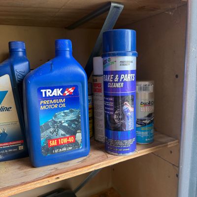 Lot: Automotive & Outdoor Equipment Fluids, Oils & Cleaners – Motorcraft, Valvoline, Pennzoil, Krud Kutter & More