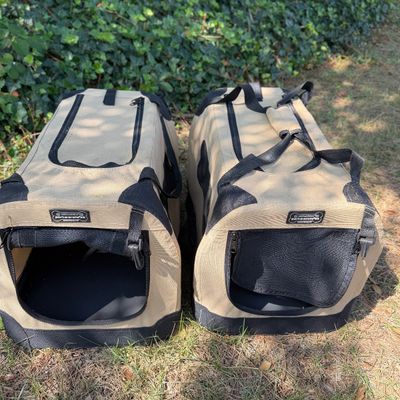 2 Petnation Port-a-crates Model E20 Pet Travel