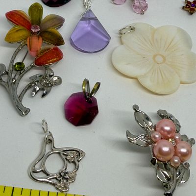 Big Costume Jewelry Lot - Necklaces, Pendants, Brooches & More!