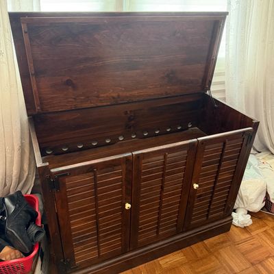 3-Piece Traditional Wood Furniture Lot – Ethan Allen Side Tables & Matching Cabinet
