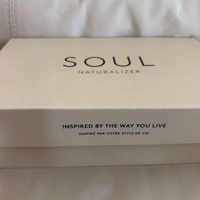 New in Box Naturalizer Sneakers Sz. 7