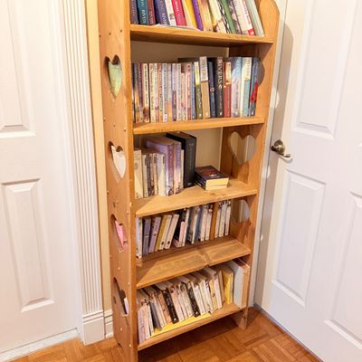 Decorative Wooden 5 Shelves Bookshelf w Books