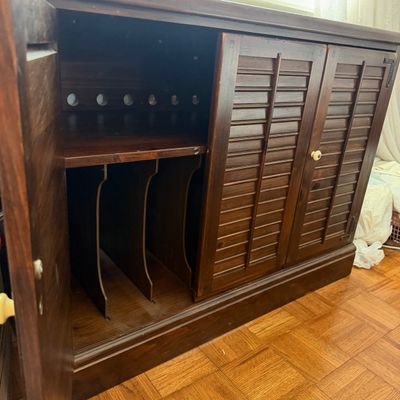 3-Piece Traditional Wood Furniture Lot – Ethan Allen Side Tables & Matching Cabinet