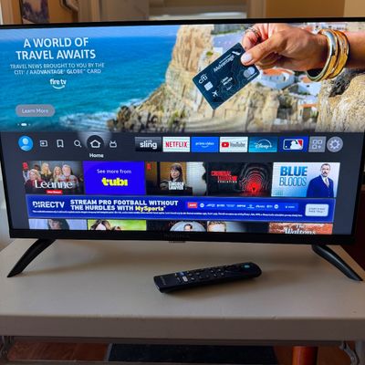 Insignia Smart TV 24” w Remote - Perfect for Kitchen!