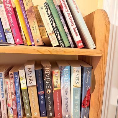 Decorative Wooden 5 Shelves Bookshelf w Books