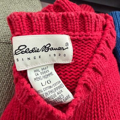 Mens Clothing Lot - Eddie Bauer, Lands End, Tommy Hilfiger, Oscar De La Renta