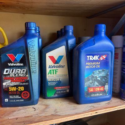 Lot: Automotive & Outdoor Equipment Fluids, Oils & Cleaners – Motorcraft, Valvoline, Pennzoil, Krud Kutter & More