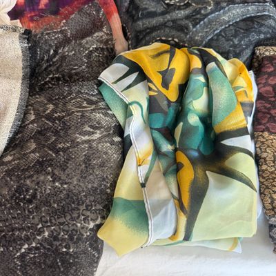 Women’s accessories