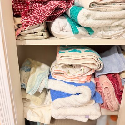 Huge Linens Lot - Comforters, Towels, Sheets, Blankets