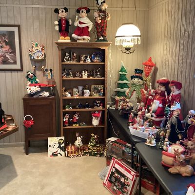 Sale Photo Thumbnail #13: Christmas and Disney 
