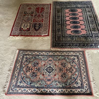 Sale Photo Thumbnail #36: Rugs