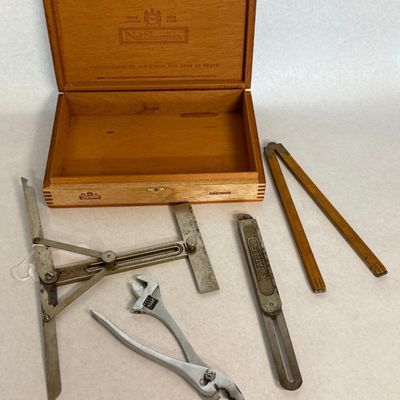 Stanley & Mech. Tools, Nat Sherman Box