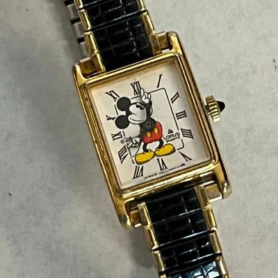 Lorus Mickey Mouse Tank Watch V810-5000