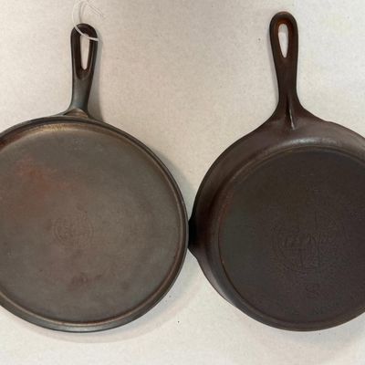 Pair Griswold Mfg Co Cast Iron Cookware