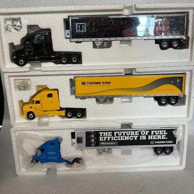 3 Mack Vision Die-Cast Tractor-Trailers