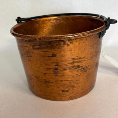 Sprague Mfg. Co. Bucyrus Copper Bucket