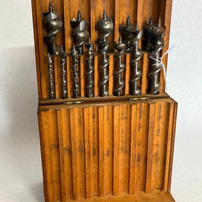 Set 13 Double Fluted Auger Bits w/ Case