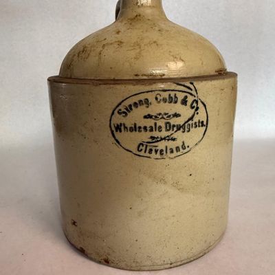 Strong Cobb & Co Stoneware Shoulder Jug