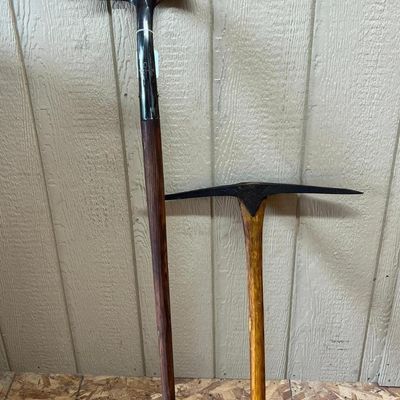 Pair American Shovel & Pickaxe