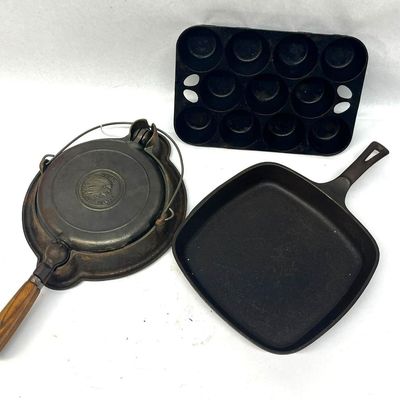 Wapak, Griswold & Wagner Cast Iron Set