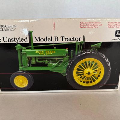 Ertl John Deere Unstyled B Tractor