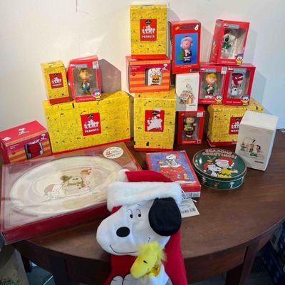 Sale Photo Thumbnail #549: Hallmark Peanuts Ornaments & Tableware