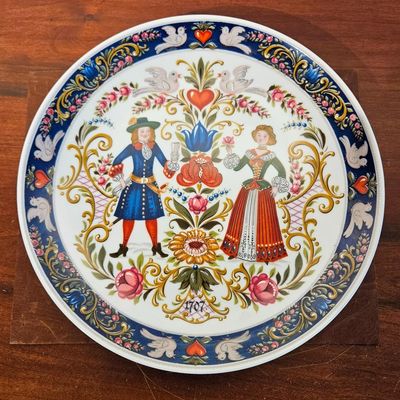 Sale Photo Thumbnail #294: Kurt Hammer Porc. Folk Art Wall Plate