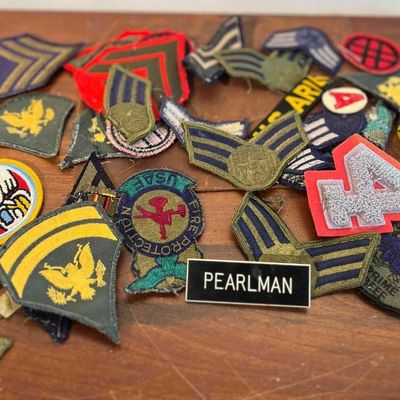 Sale Photo Thumbnail #585: US Military Patches & Named Memorabilia