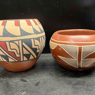 Sale Photo Thumbnail #98: Antonita Chosa Jemez Jar & Vessel