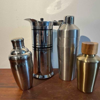 Sale Photo Thumbnail #583: Set 4 Barware: Shakers & Pitcher