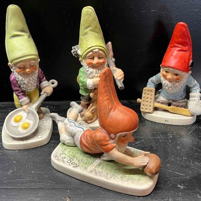 Sale Photo Thumbnail #106: Goebel Co-Boy Porc. Gnome Figurines