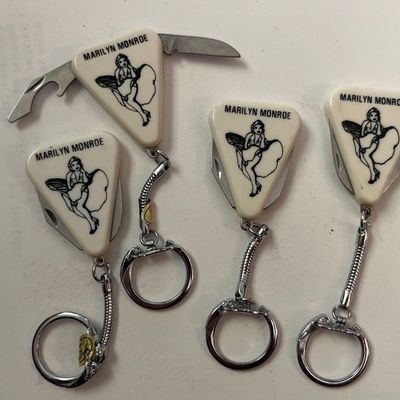 Sale Photo Thumbnail #704: Set 4 Chinese Marilyn Monroe Keychains