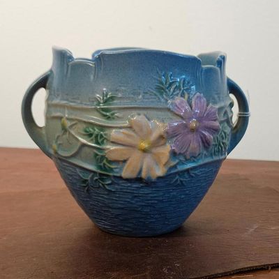 Sale Photo Thumbnail #393: Roseville Cosmos Blue Jardiniere 659-4