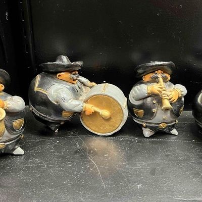 Sale Photo Thumbnail #109: Mexican Folk Art Mariachi Figurine Set
